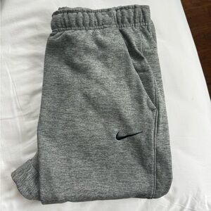 Nike Therma-Fit Sweatpants